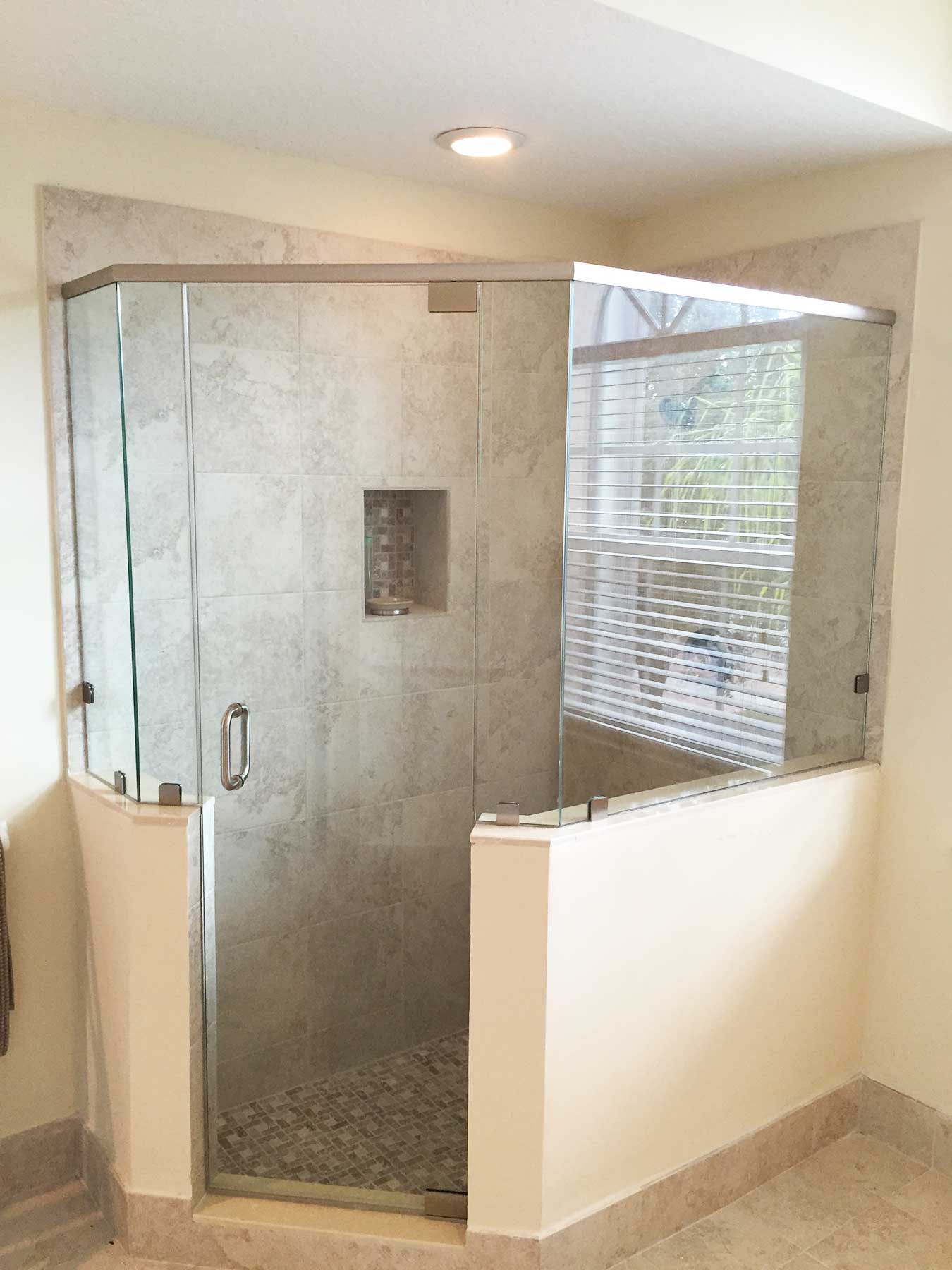 shower doors Glass and Mirror Designs, Corp.